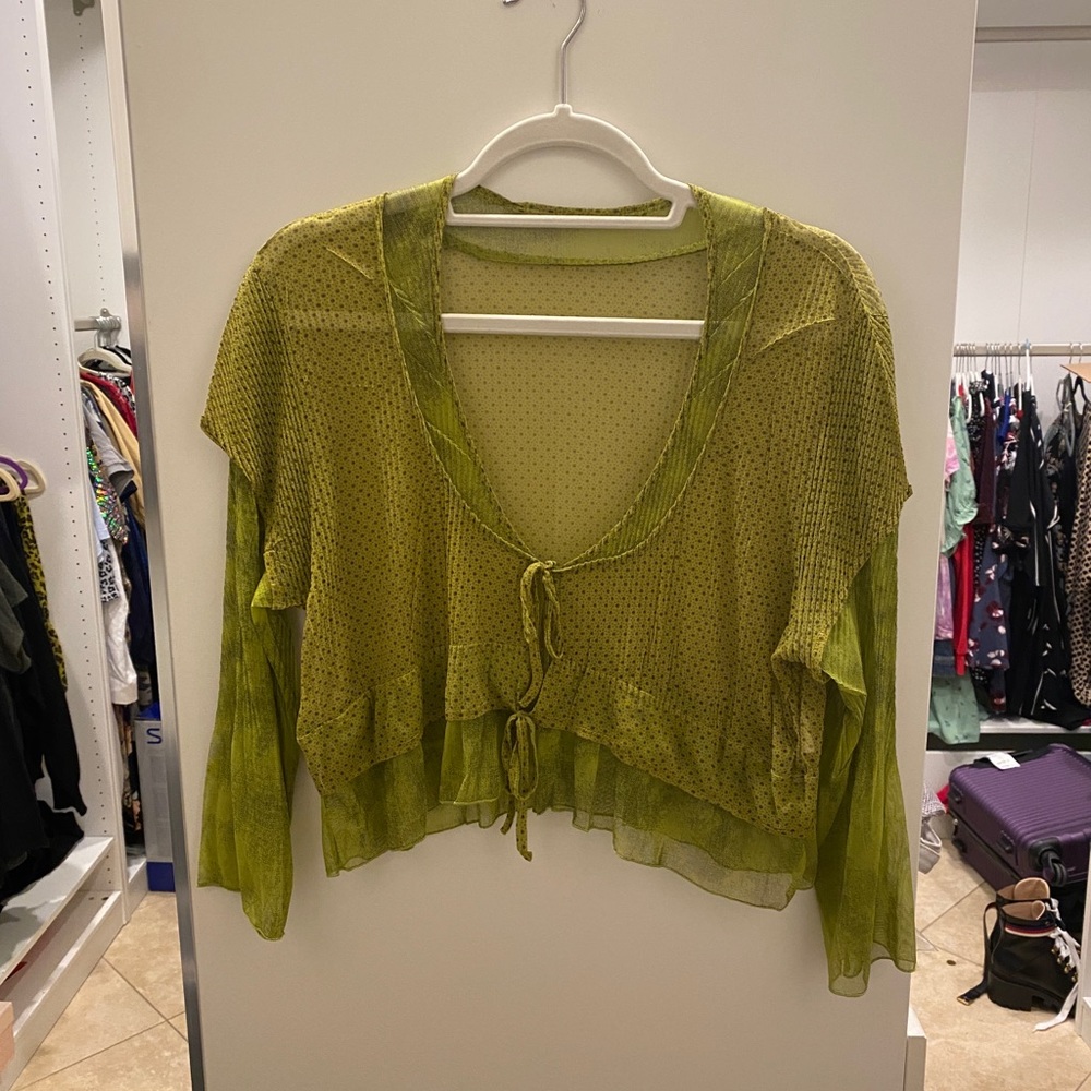 Beautiful Sheer Cropped Shrug w/polka dot detail